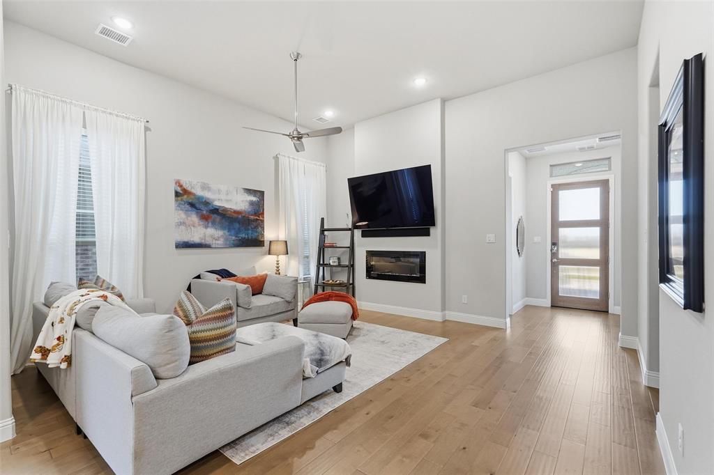 Apples Crossing - Residential