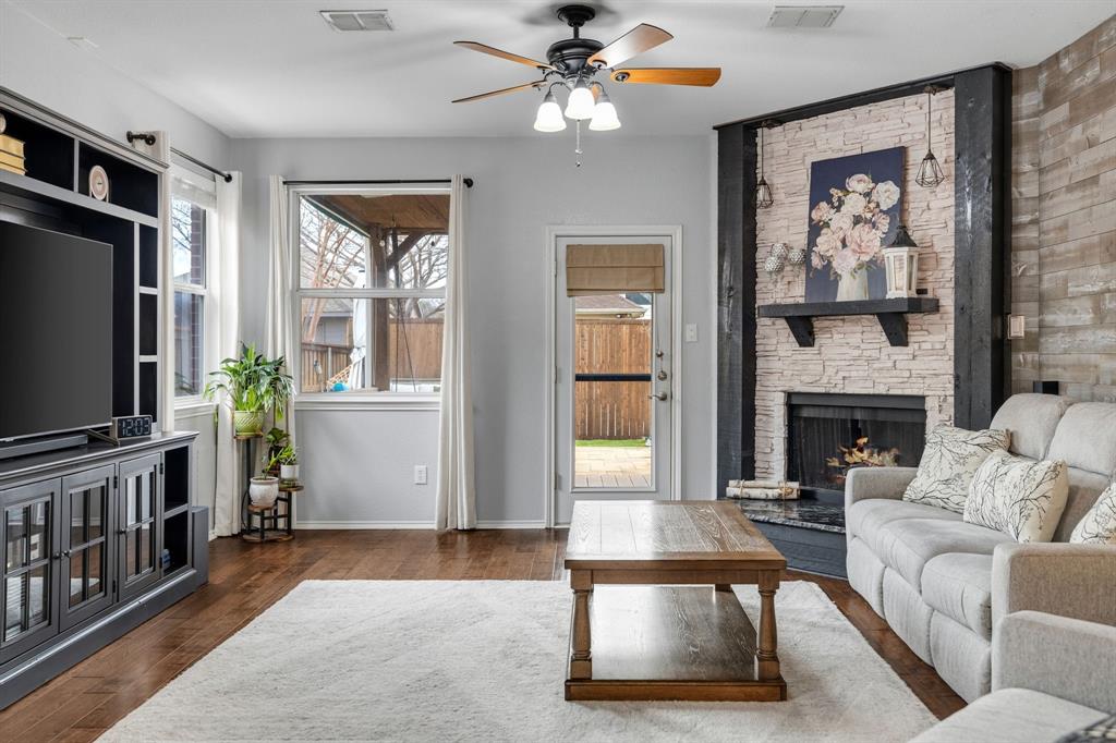 1541 Sandstone Drive