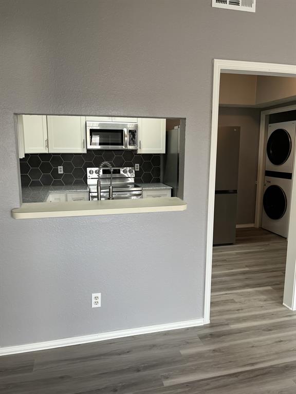 1700 Amelia Court 522