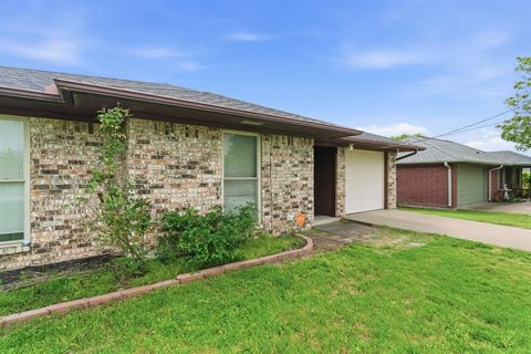 1217 Elmira Street Weatherford TX 76086