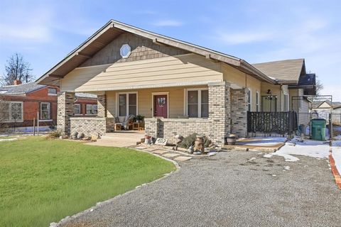 402 AVE I South Chillicothe TX 79225