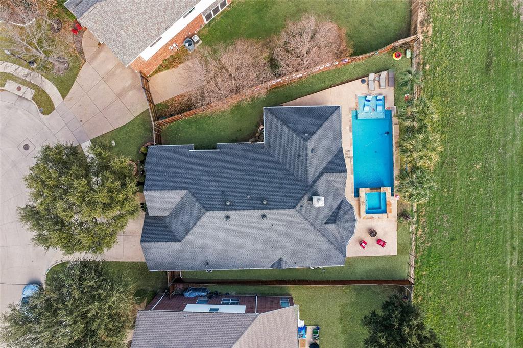 2435 Beachview Drive