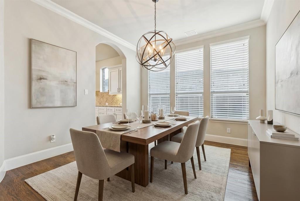 6073 Forefront Avenue