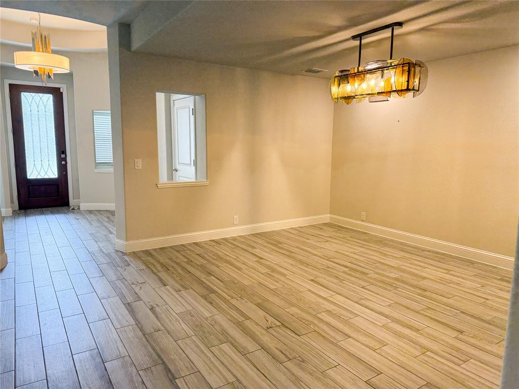 2700 Richard St Street