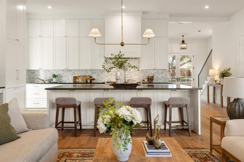 Williams Caruth - Residential