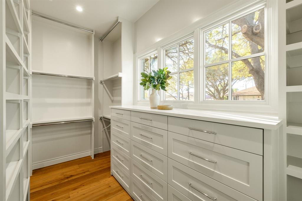 Williams Caruth - Residential