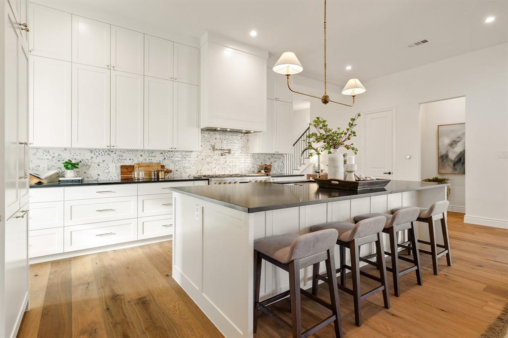 Williams Caruth - Residential