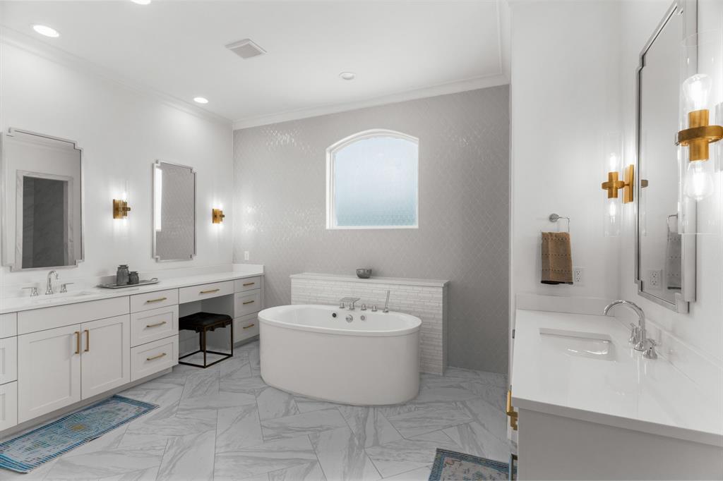 Farmstead, The - Residential