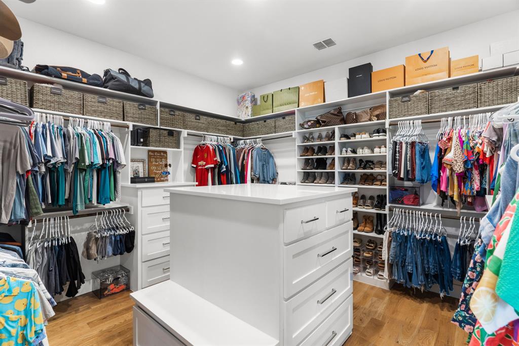 Farmstead, The - Residential