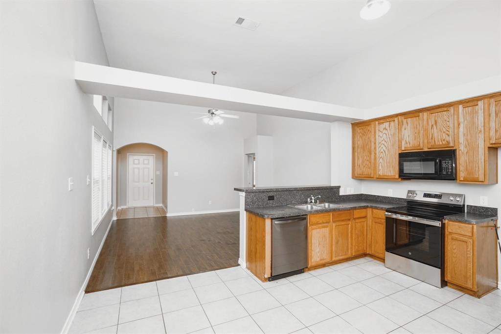 Cross Oak Ranch Ph 2 Tr 1a - Residential Lease