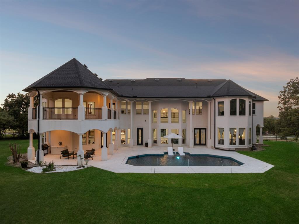 5704 Lighthouse Drive