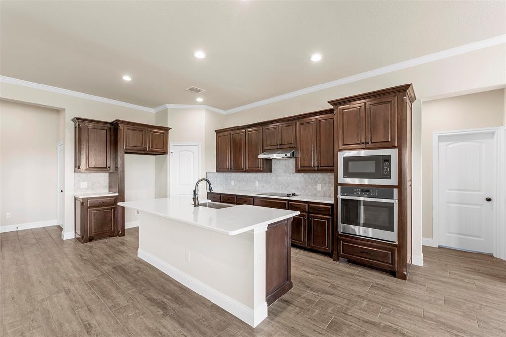 High Meadow Est, Ph II - Residential