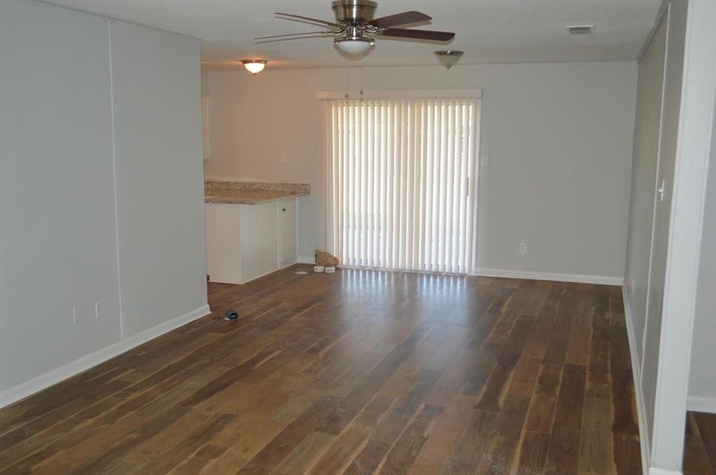 Benbrook, Texas 76126, United States, 3 Bedrooms Bedrooms, ,2 BathroomsBathrooms,Residential,Pending,120824