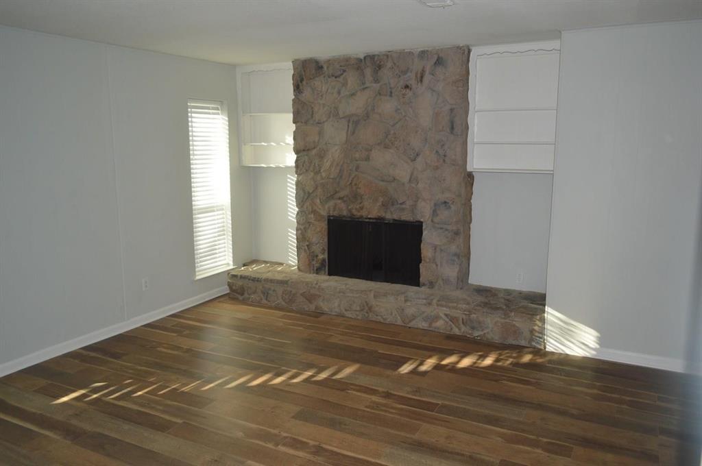 Benbrook, Texas 76126, United States, 3 Bedrooms Bedrooms, ,2 BathroomsBathrooms,Residential,Pending,120824