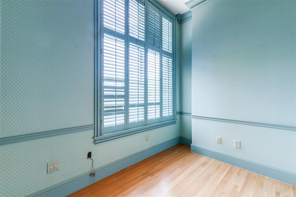 Mansion Residence - Residential