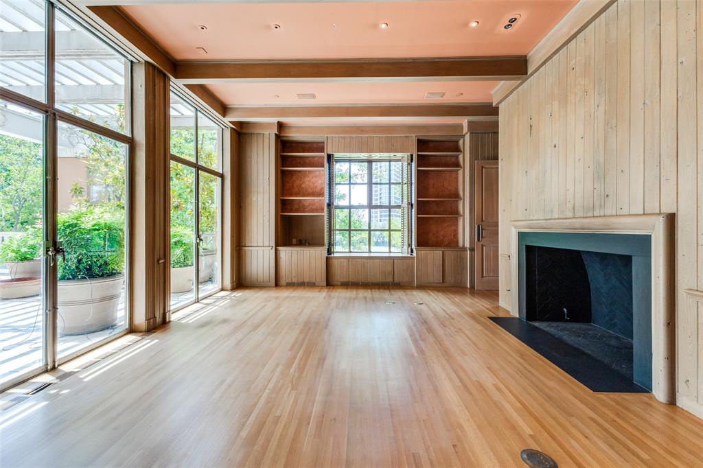 Mansion Residence - Residential