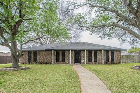 911 Cambridge Drive Duncanville TX 75137