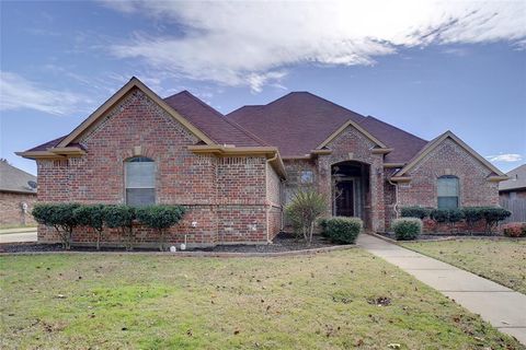 Photo of 756 Trails End Circle, Hurst, TX 76054 (MLS # 21215235)