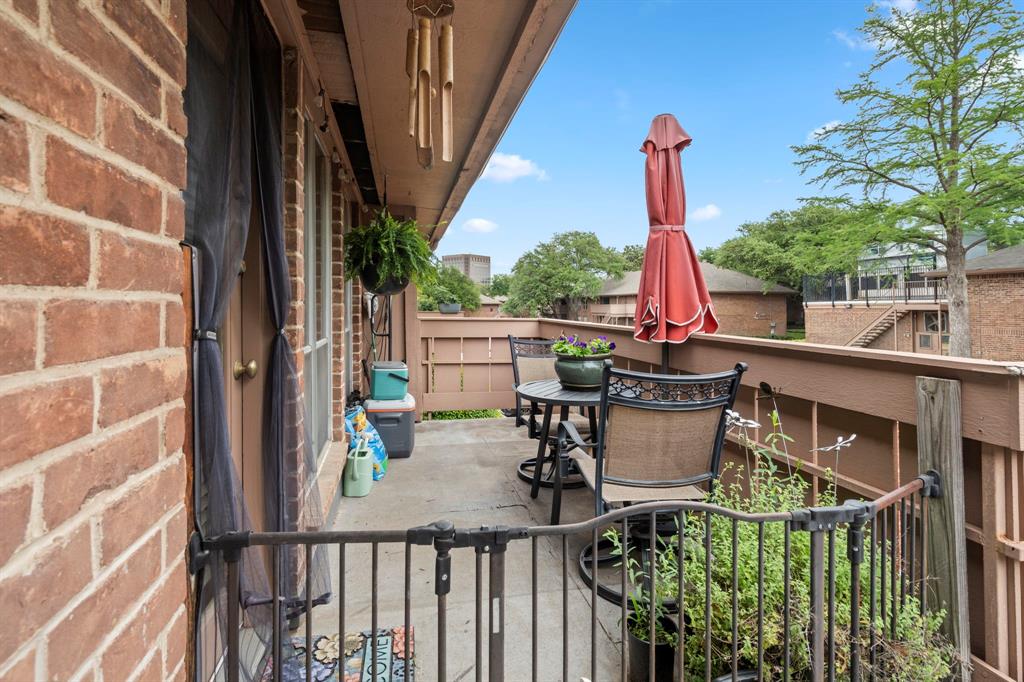 Hollows North Condominium - Residential
