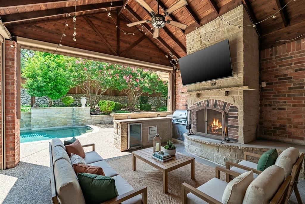 708 Hackberry Ridge Drive