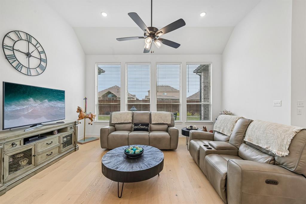 2703 Potomac Drive