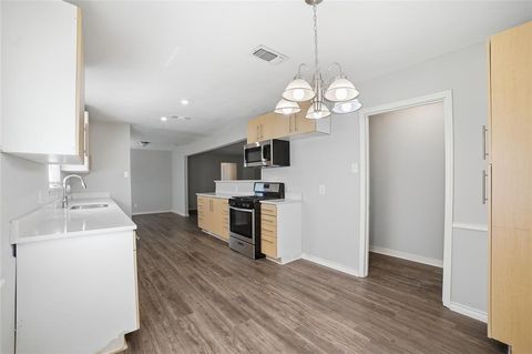 Tiny photo for 2926 N Prairie Creek Road, Dallas, TX 75227 (MLS # 21100812)