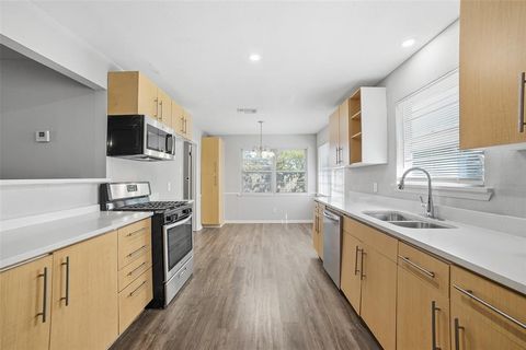 Tiny photo for 2926 N Prairie Creek Road, Dallas, TX 75227 (MLS # 21100812)