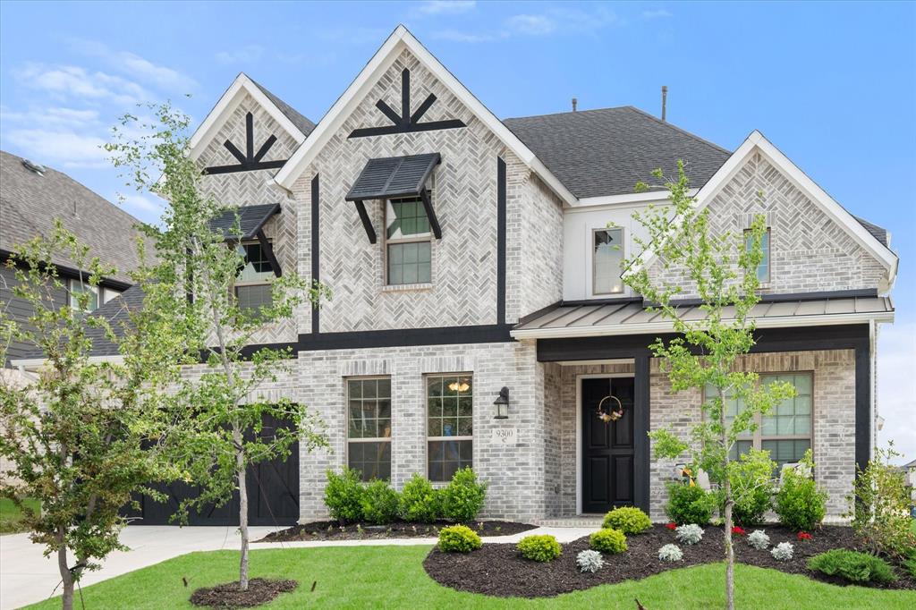 9300 Pecan Woods Trail