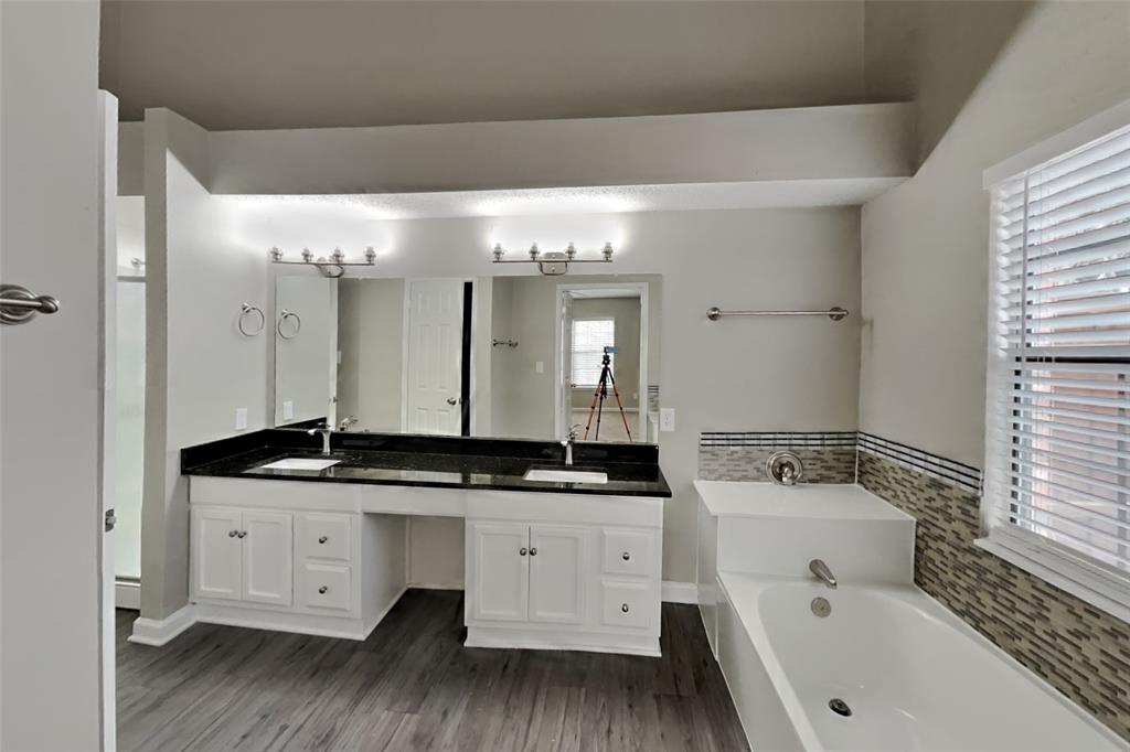 Seville Add Of The Highlands Ph I - Residential Lease