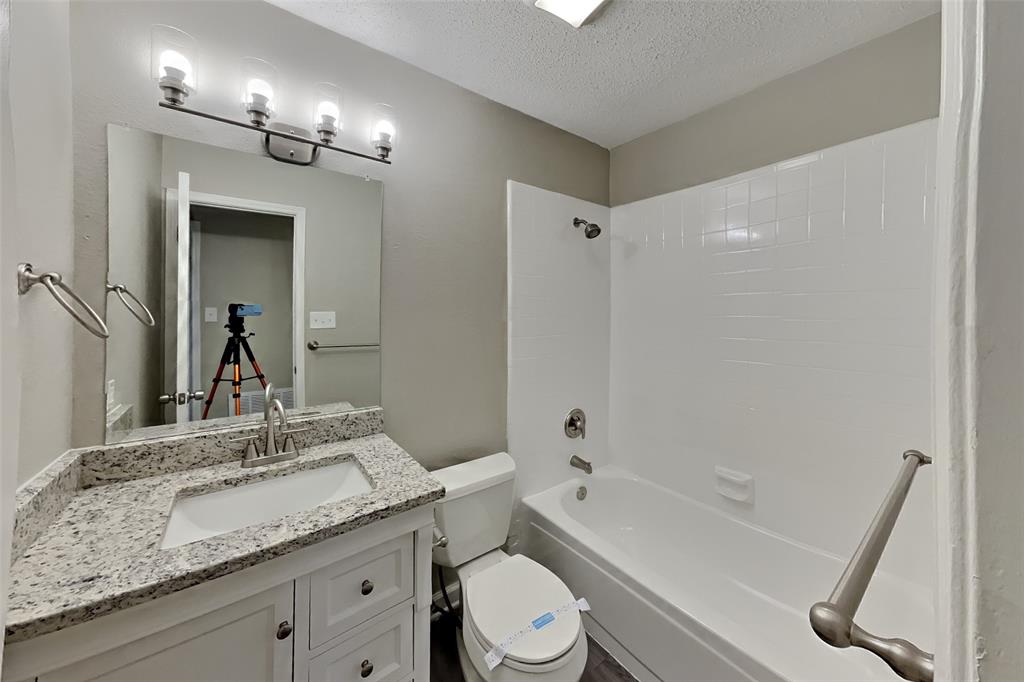 Seville Add Of The Highlands Ph I - Residential Lease