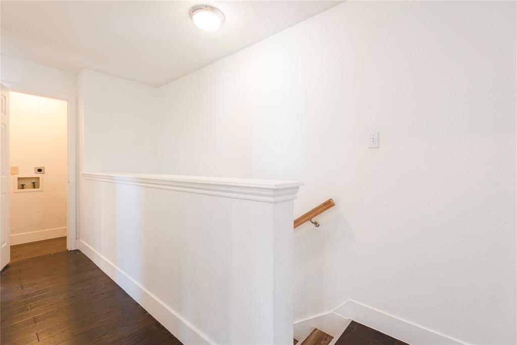 DICKSONS EASTE DALLAS - Residential Lease