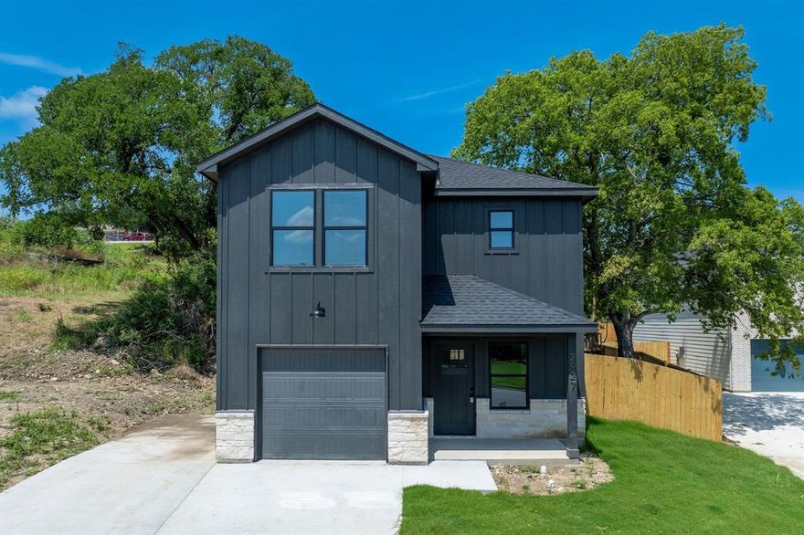 **$3,000 Seller Contributions**New build in great central location of Fort Worth! Featuring 3 beds 2.1 baths and 2 living rooms. Enjoy having the main living room down stairs to entertain guests. Second living room or game room is upstairs perfect for the kids to have their own space. Purchase with peace of mind knowing everything is new and comes with a builder's warranty!