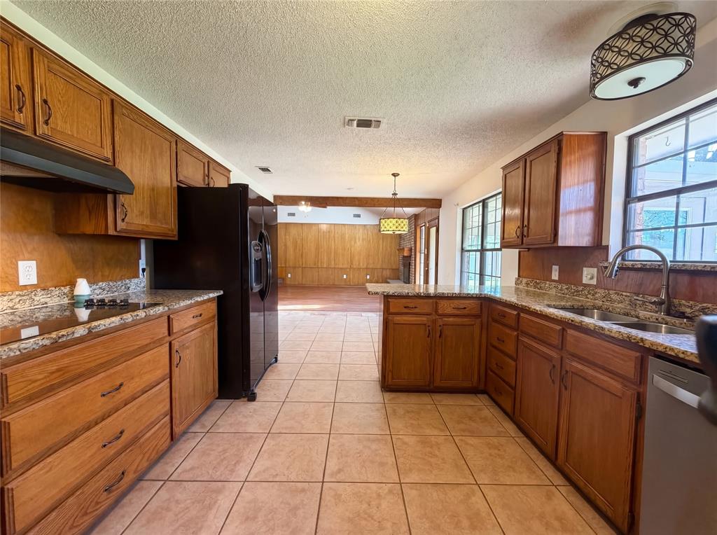 5120 Red River Drive