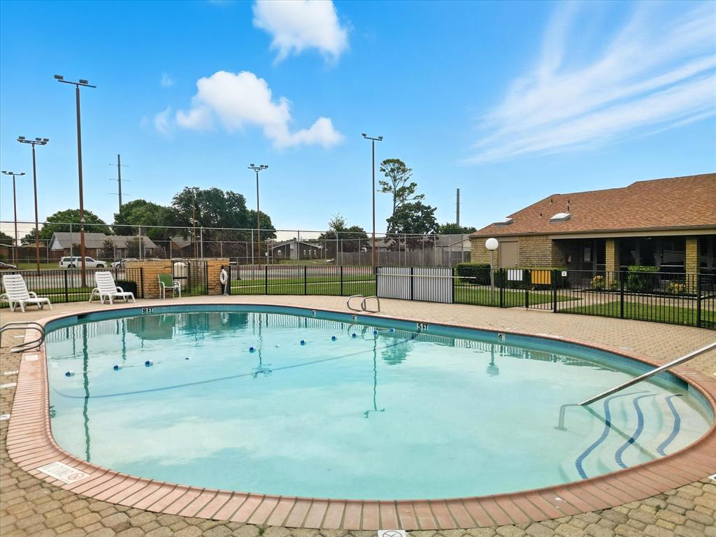 Duck Creek Twnhs - Residential Lease