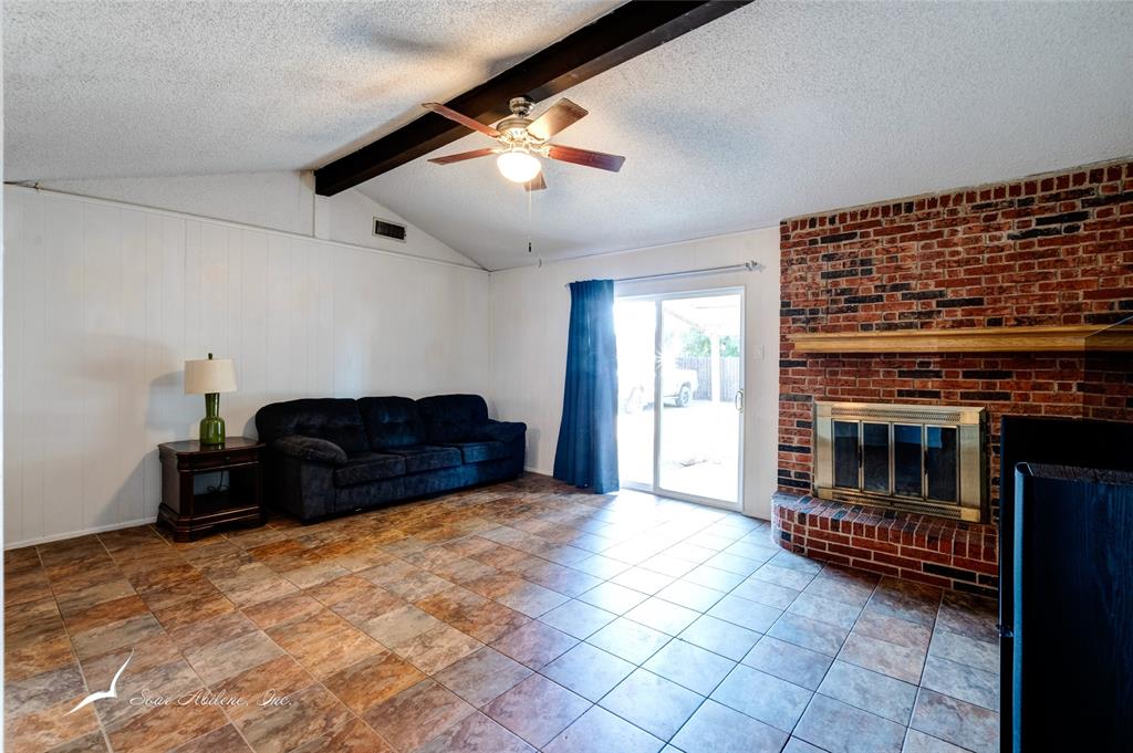 Abilene, Texas 79606, United States, 3 Bedrooms Bedrooms, ,2 BathroomsBathrooms,Residential,Pending,48589