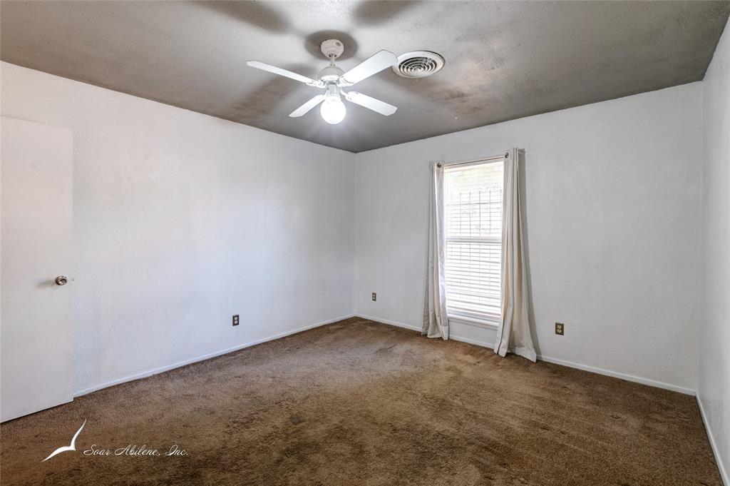 Abilene, Texas 79606, United States, 3 Bedrooms Bedrooms, ,2 BathroomsBathrooms,Residential,Pending,48589