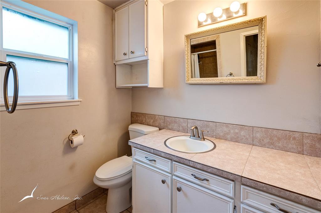 Abilene, Texas 79606, United States, 3 Bedrooms Bedrooms, ,2 BathroomsBathrooms,Residential,Pending,48589