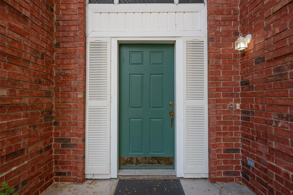 7424 Mesa Verde Trail