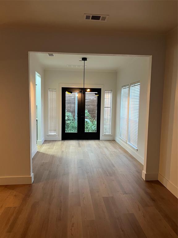 Cole Ave Condo 3919 - Residential Lease