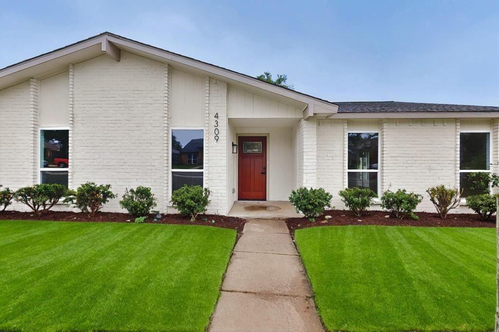 4309 Queen Circle