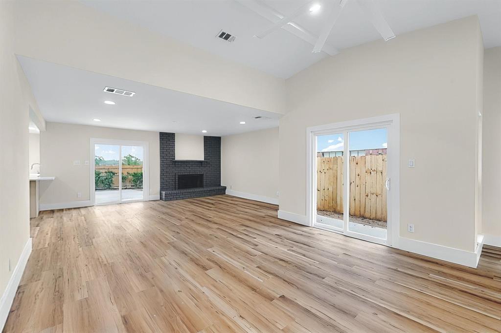 4309 Queen Circle