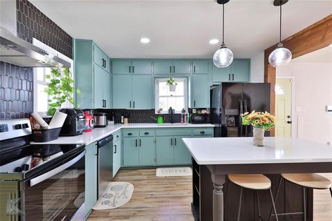 400 E Arkansas Avenue Sweetwater TX 79556