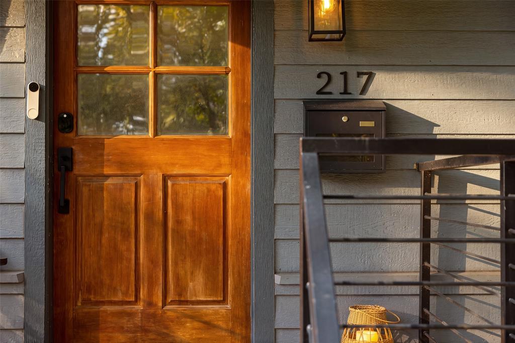 217 N Waverly Drive
