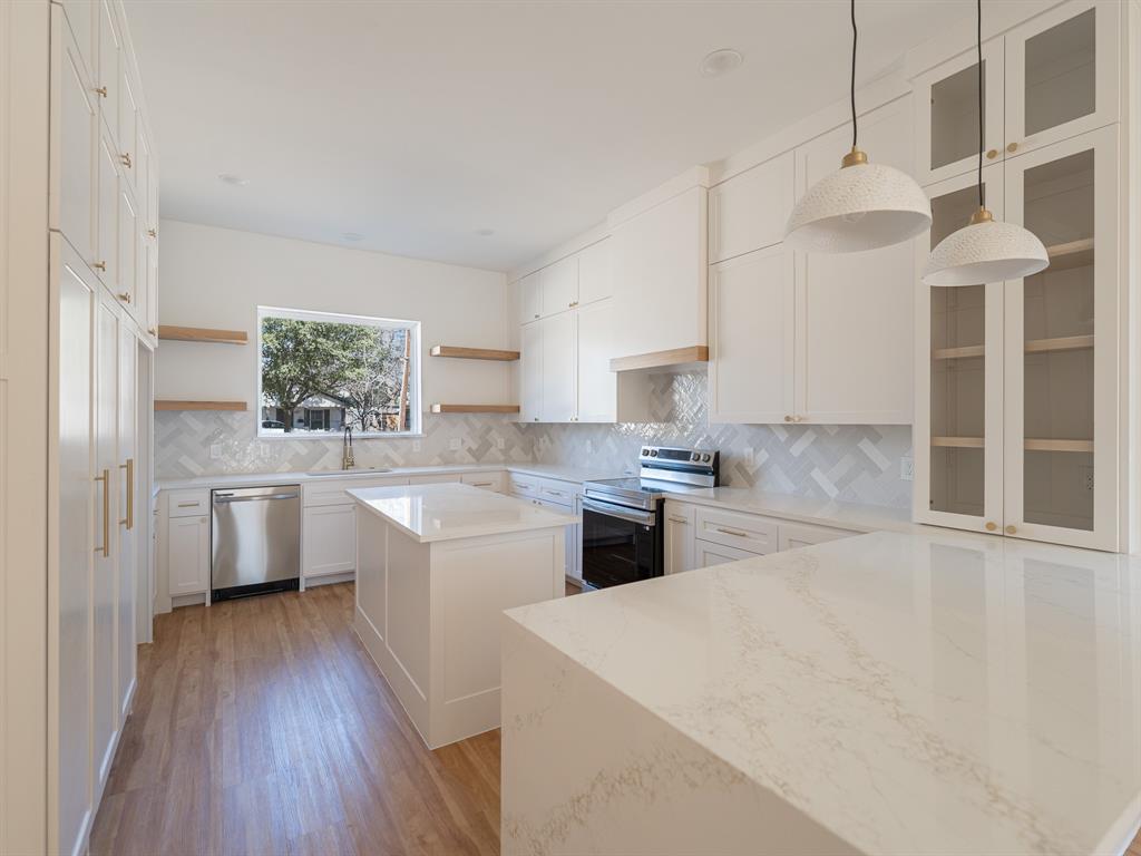 EDMORE VALENTINE - Residential