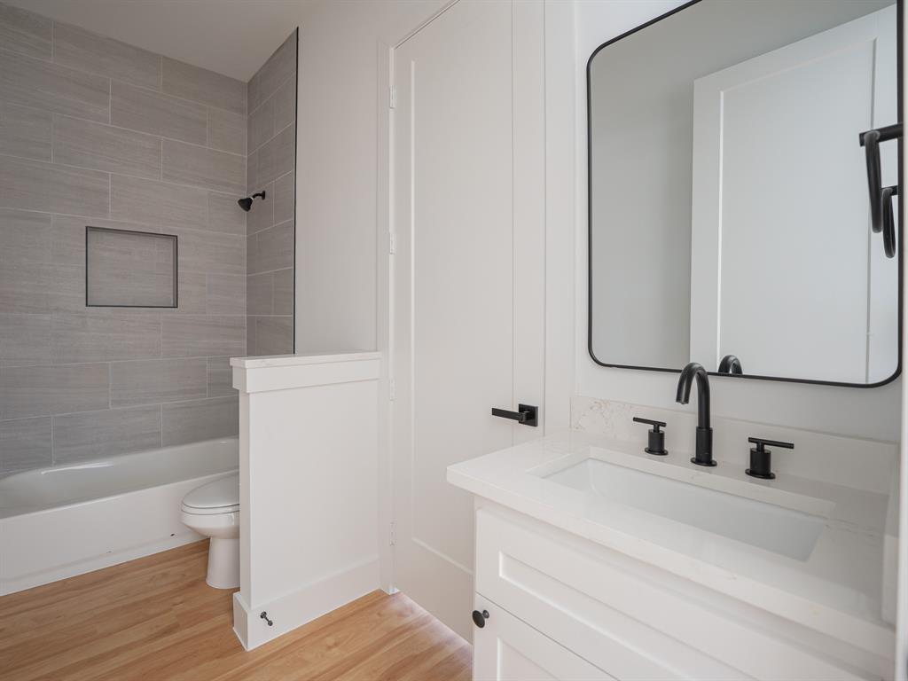 EDMORE VALENTINE - Residential