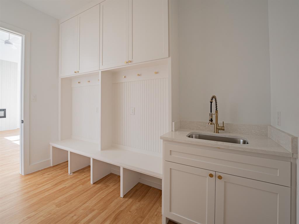 EDMORE VALENTINE - Residential