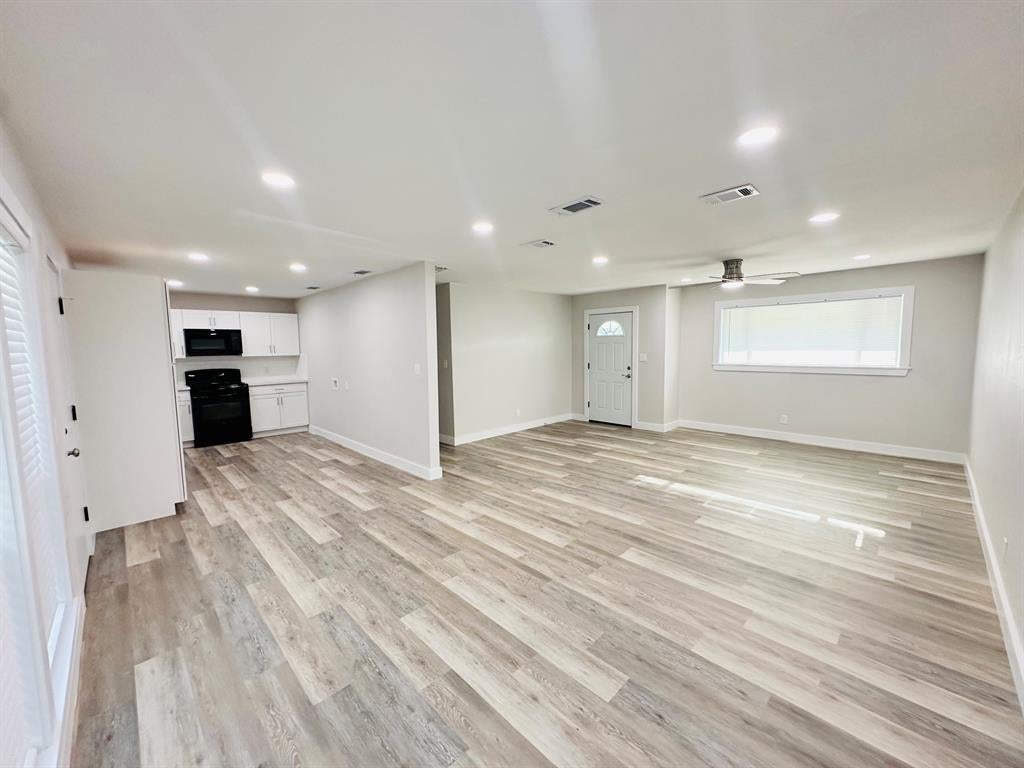 2116 Pinecrest Drive