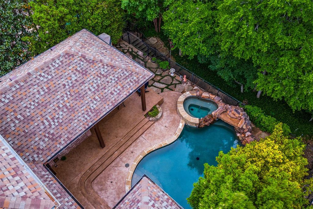 Starwood Ph Four Village 18 - Residential