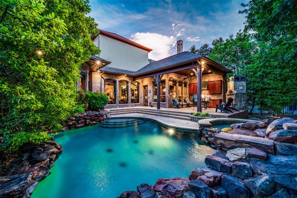 Starwood Ph Four Village 18 - Residential