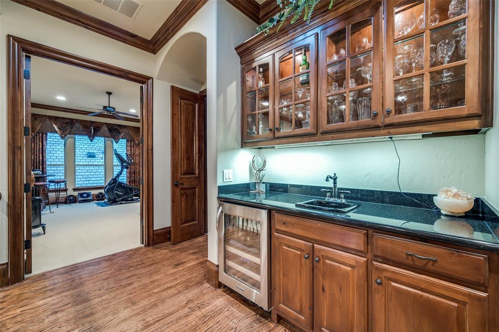 Starwood Ph Four Village 18 - Residential